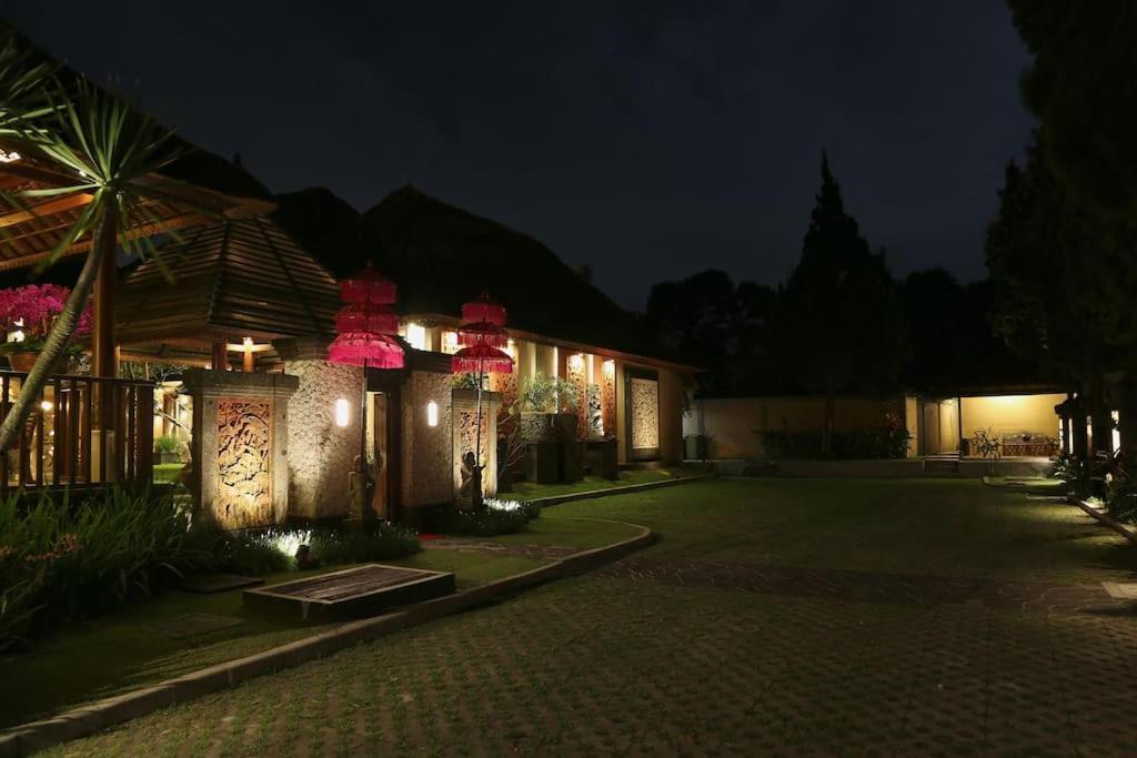 Puri Bali Stania, Cisarua West Java Cilama Exterior foto